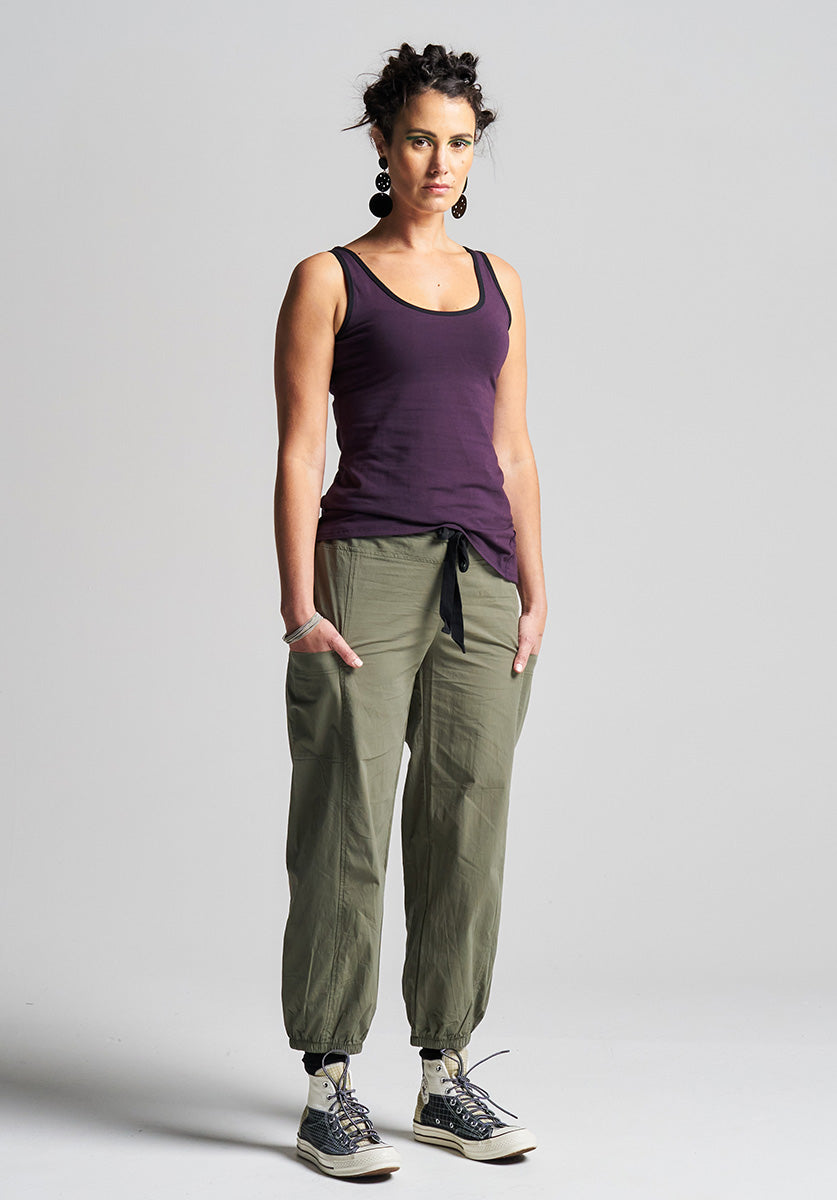 sustainable clothing women, environmental fashion 